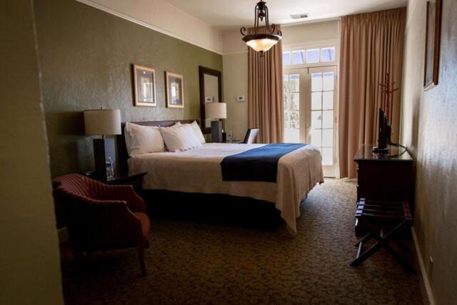 The Hotel Paisano Marfa Ngoại thất bức ảnh